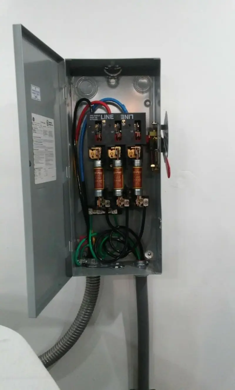 Three-phase disconnect switch installed for Electrical Wiring & Rewiring in Sky Lake